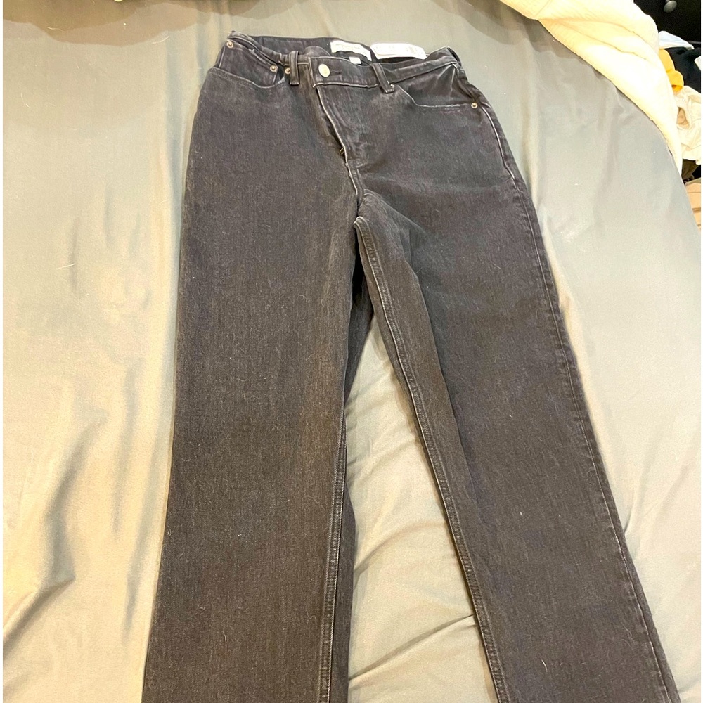 Brand new Abercrombie 90s straight ultra high rise size 28 long curve love